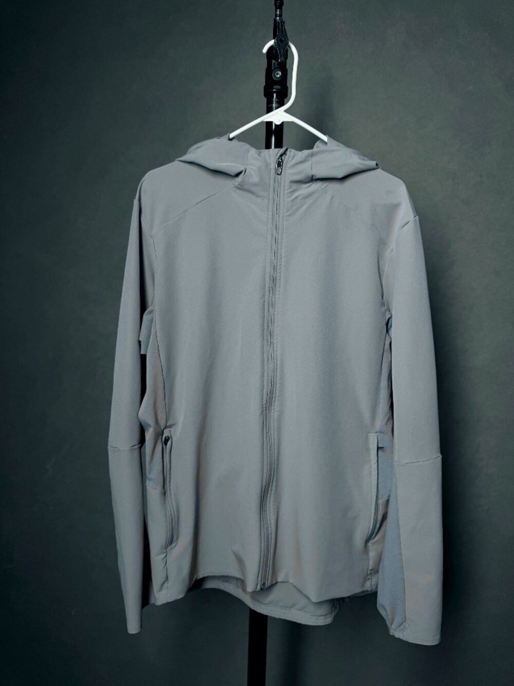 Lululemon Men's Warp Lite Jacket * Packable - Vapor Light Gray Size L